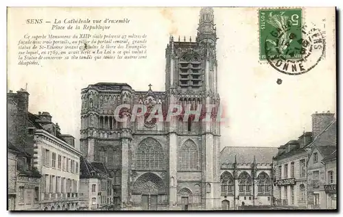 Cartes postales Sens La Cathedrale Vue D ensemble Place de la Republique