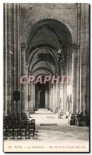 Cartes postales Sens La Cathedrale Bas cote de la grande nef