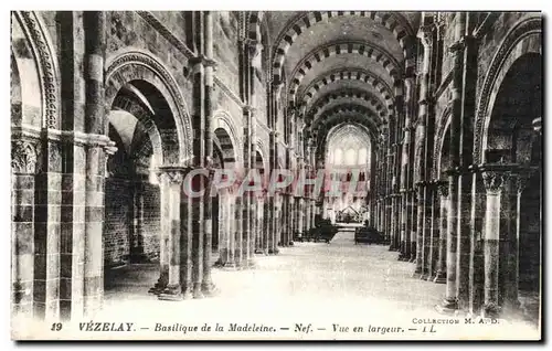 Cartes postales Vezelay Basilique de la madeleine Nef Vue en Largeur