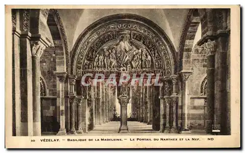 Ansichtskarte AK Vezelay L Eglise de la Madeleine Le portail du Narthex et la Nef