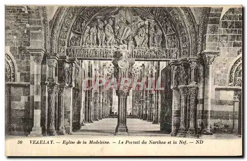 Ansichtskarte AK Vezelay L Eglise de la Madeleine Le portail du Narthex et la Nef