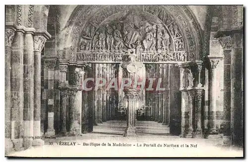 Cartes postales Vezelay Basilique de la Madeleine Le Portail du Narthex et la Nef