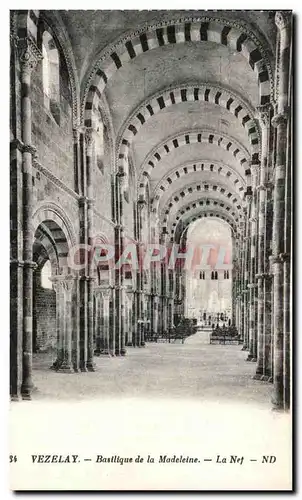 Cartes postales Vezelay Basilique de la Madeleine La Nef