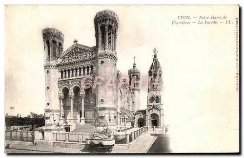 Ansichtskarte AK Lyon Notre Dame de Fourvieres La facade