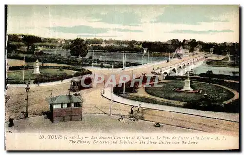 Cartes postales Tours Les Squares Descartes Le Pont de pierre et la Loire