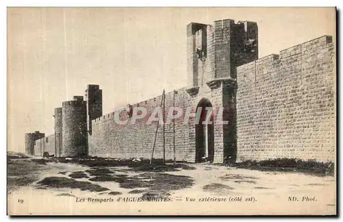 Cartes postales Les Remparts d Aigues Mortes Vue exterieure