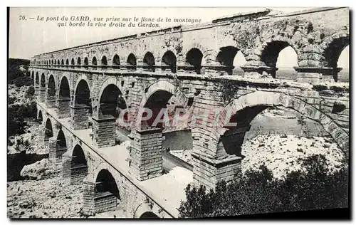 Ansichtskarte AK Le Pont du Gard vue prise sur le flanc de la montagne qui borde la rive droite du Gardon