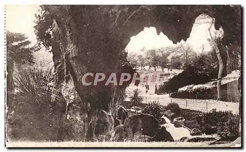 Ansichtskarte AK Nimes Jardin de la Fortaine Interieur de la Grotte