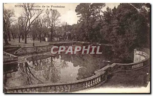 Cartes postales Nimes Javdin de la Fontaine La source