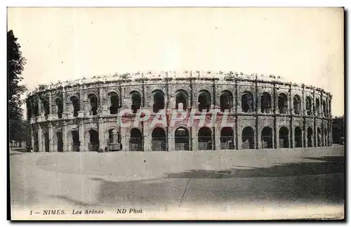 Cartes postales Nimes Les Arenes