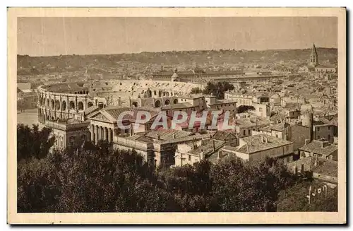 Ansichtskarte AK Nimes Vue Generale sur la Ville et les Arenes