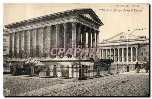 Cartes postales Nimes Maison Carree et Theatre