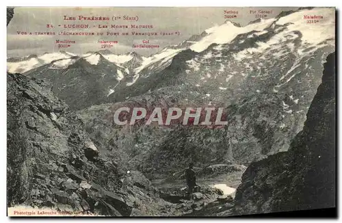 Cartes postales Luchon Les Monts Maudits Vue a travers l echancrure du Port de Venasque