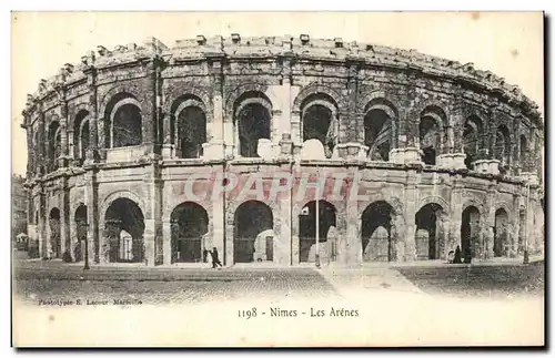 Cartes postales Nimes Les Arenes