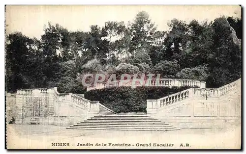 Ansichtskarte AK Nimes Jardin de la Fontaine Grand Escalier