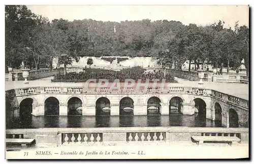 Cartes postales Nimes Jardin De la Fontaine