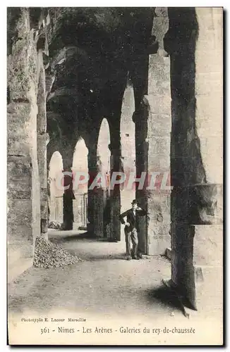 Ansichtskarte AK Nimes Les Arenes Galeries Du Rez de Chaussee