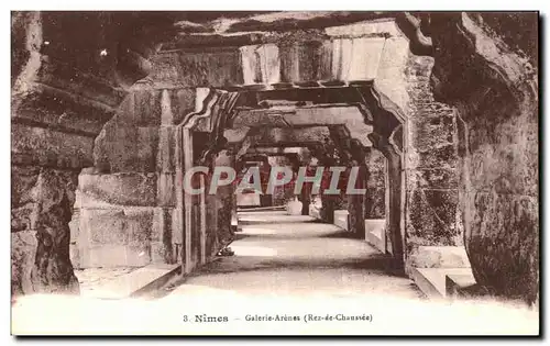 Cartes postales Nimes Galerie Arenes