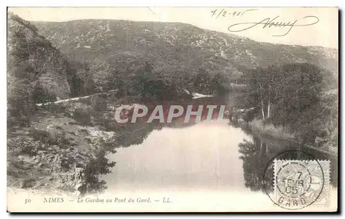 Cartes postales Nimes Le Gardon au pont du gard