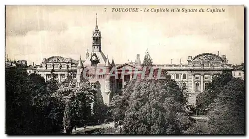 Cartes postales Toulouse Le Capitole et Le Sqaure Du capitole