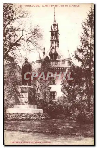 Cartes postales Toulouse Jardin Et Donjon Du Capitole