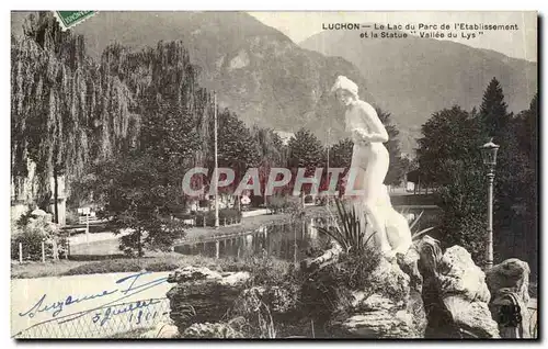 Cartes postales Luchon Le Lac du parc de l Etablissement et la Statue Vallee du lys