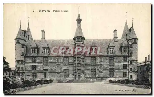 Cartes postales Nevers Palais Ducal