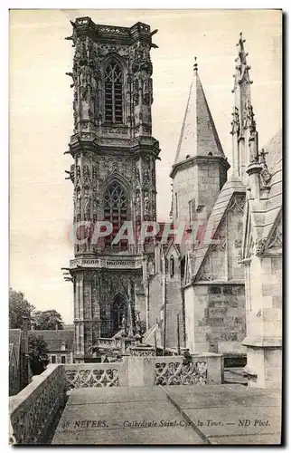 Cartes postales Nevers Cathedrale Saint Cry la Tour