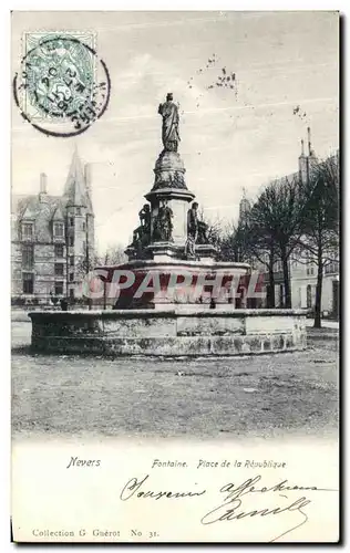 Cartes postales Nevers Fontaine Place de la Republique