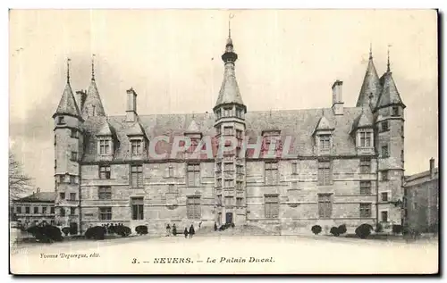 Cartes postales Nevers Le Palais Ducal