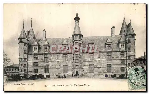 Cartes postales Nevers Le Palais Ducal