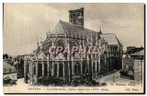 Ansichtskarte AK Nevers Le Cathedrale Eglise Saint Cyr