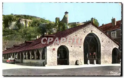 Cartes postales moderne Cremieu Les Halles et la Tour St Hippolyte