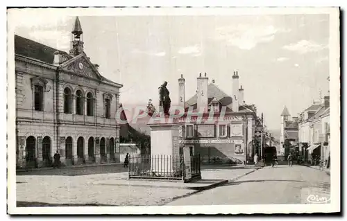 Cartes postales La Haye Descartes Place de l Hotel de Ville