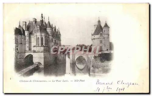 Cartes postales Le Chateau de Chenonceaux Le pont Levis