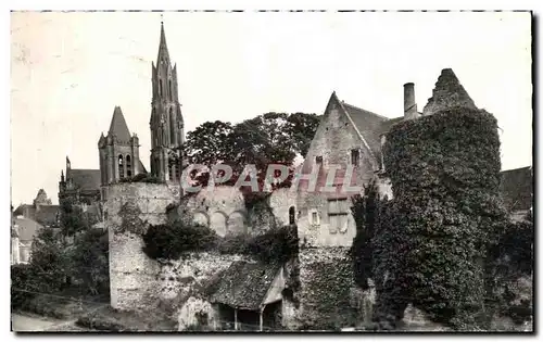 Cartes postales moderne Senlis Les ruines du chateau et la cathedrale