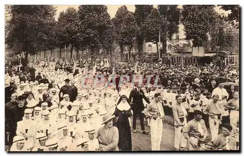 Cartes postales Lille Cinquantenaire des congres eucharistiquues internationaux Cardinal Liegart Procession des