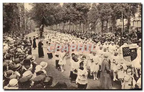 Cartes postales Lille Cinquantenaire des congres eucharistiquues internationaux Cardinal Liegart Procession des