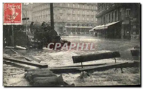 Ansichtskarte AK Paris Inondations de Janvier 1910 Gare St Lazare vue de la rue de l Arcade