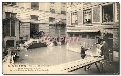 Cartes postales Paris Inonde Le ravitaillement au Faubourg Saint Germain Boulanger