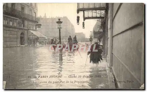 Cartes postales Paris Inonde Livraison du Pain Rue de la Pepiniere Boulanger