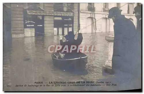 Ansichtskarte AK Paris La Grande Crue de la Seine Service de bachotage de la rue de Lille pour le ravitaillement