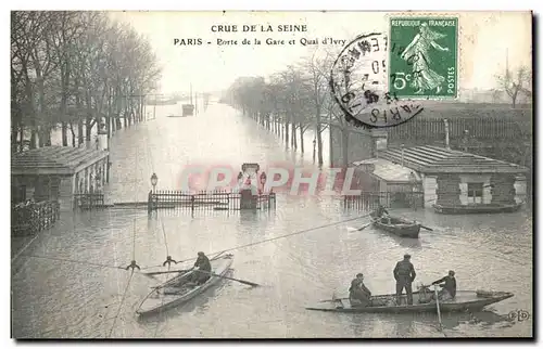 Ansichtskarte AK Crue de la Seine Paris Porte de la Gare et Quai d Ivry