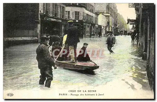 Cartes postales Crue de la Seine Paris Passage des Habitants a Javel