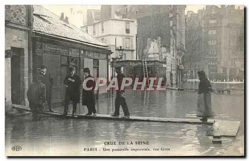 Ansichtskarte AK La Crue De La Seine Paris Une Passerelle improvisee Rue Gros