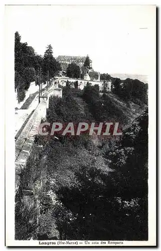 Cartes postales Langres Un Coin des Remparts