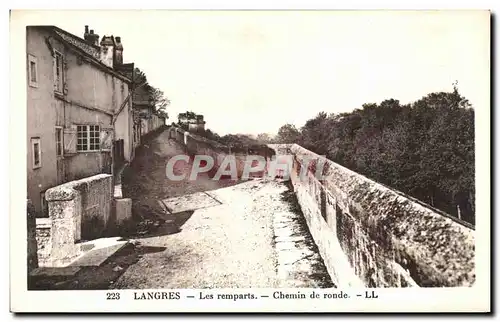 Cartes postales Langres Les Remparts Chemin de Ronde