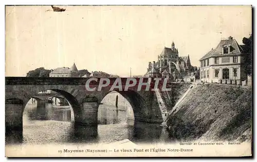 Cartes postales Mayenne Le Vieux Pont et L Eglise Notre Dame