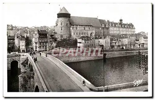 Ansichtskarte AK Laval Le Vieux Pont sur la Mayenne et le Chateau