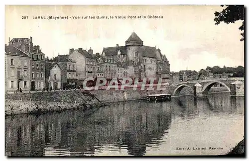 Cartes postales Laval Vue sur les Quais et le Vieux pont et le Chateau